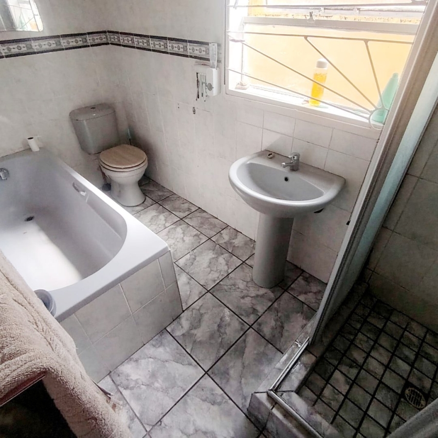 5 Bedroom Property for Sale in Buffalo Flats Eastern Cape